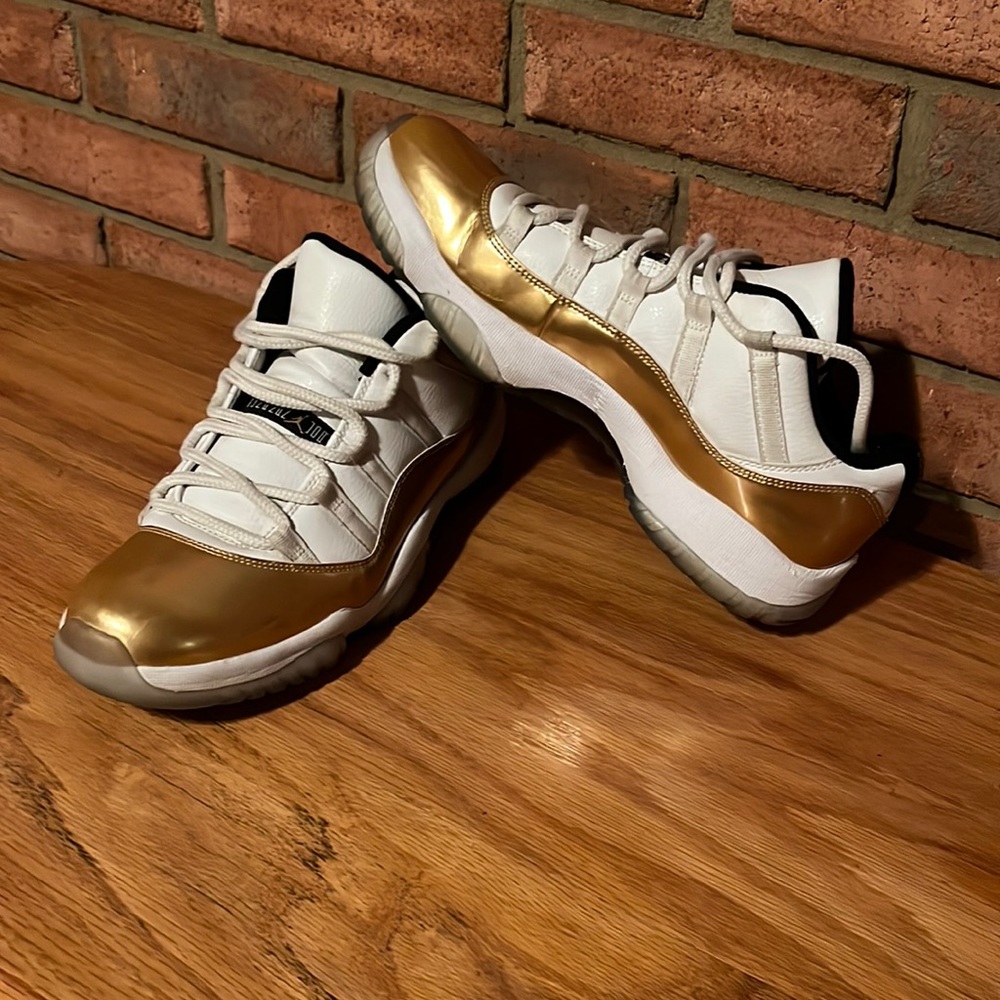 Jordan 11 Retro Low Closing Ceremony, size 10